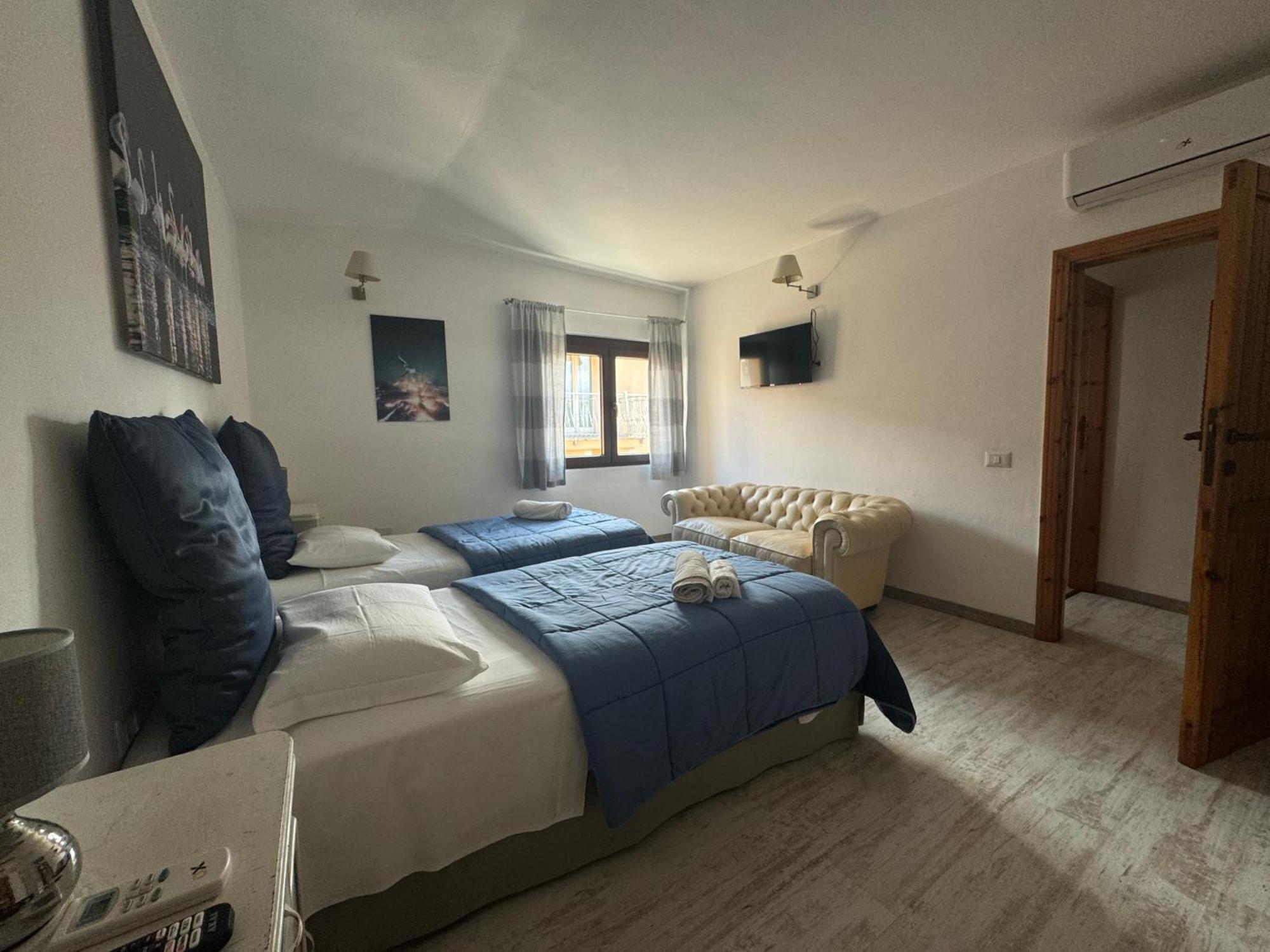 Pm 1 Via Armando Diaz Guest House Olbia Eksteriør bilde